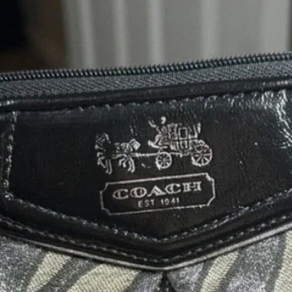 Coach 6” zebra metallic wristlet coin purse/wallet - Picture 7 of 9